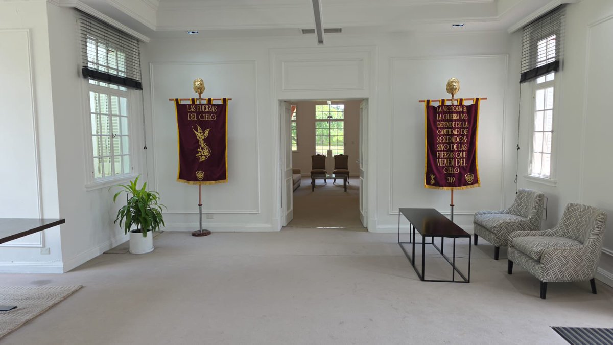 GordoDan_'s tweet image. Los estandartes de las Fuerzas del Cielo ya protegen al Javo en Olivos