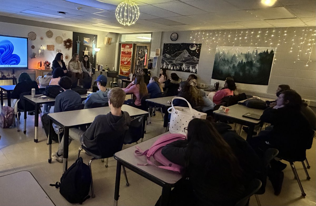 ISD future teachers tweet media