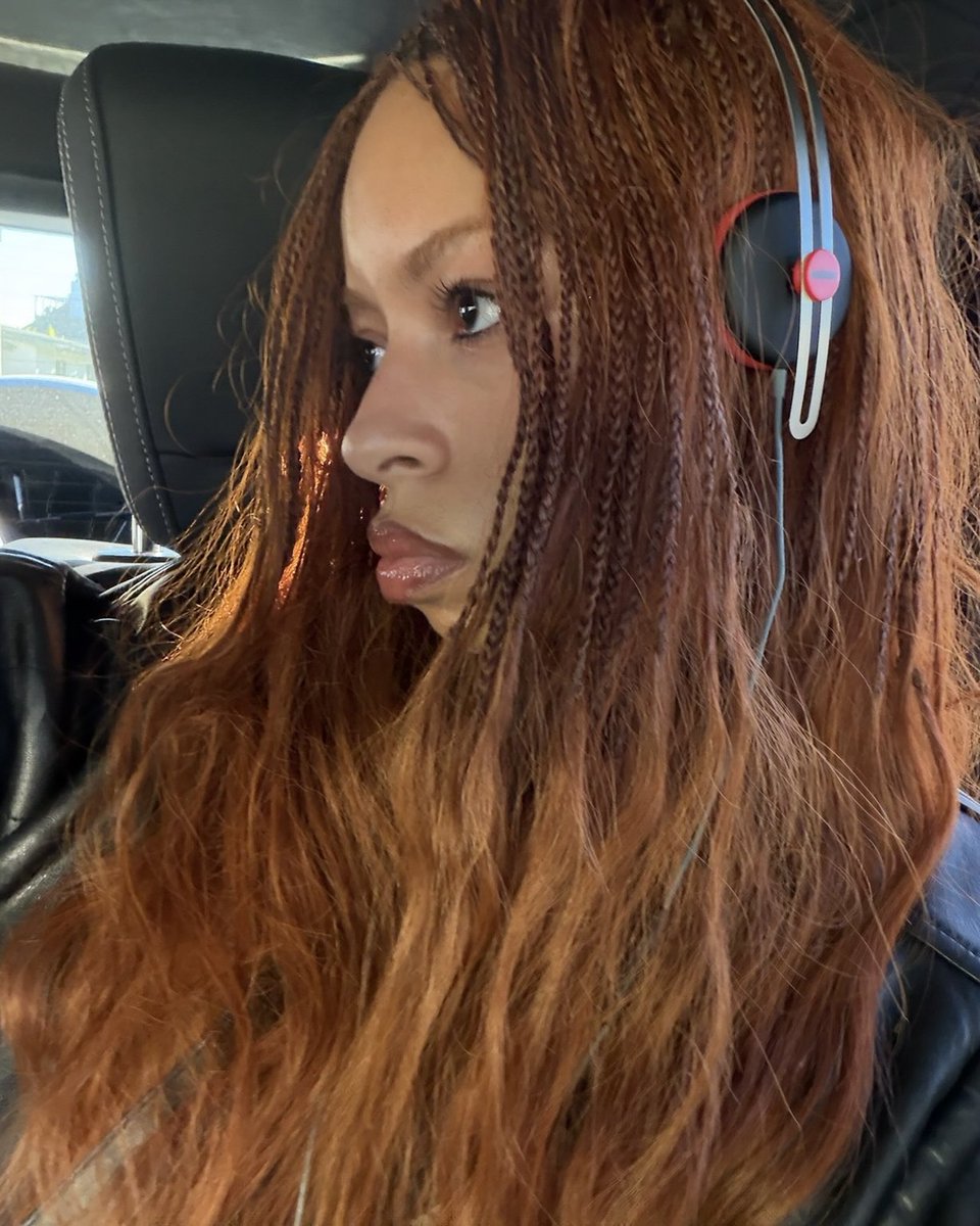 ravyn lenae tweet media