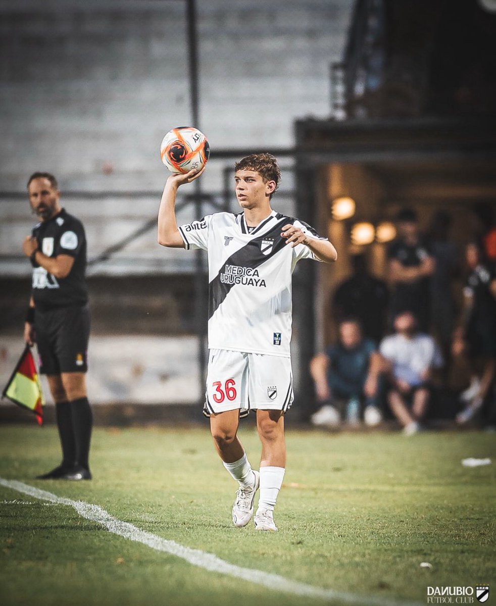 👊🏻 𝐒𝐮𝐦𝐚𝐧𝐝𝐨 𝐦𝐢𝐧𝐮𝐭𝐨𝐬 𝐲 𝐜𝐨𝐧𝐟𝐢𝐚𝐧𝐳𝐚.

Pablo y Mateo Alcoba sumaron minutos de calidad con Albion. Santi Sosa titular e importante con <a href="/DanubioFC/">Danubio Fútbol Club</a>.

🔝 Los #FocusPlayers en la Copa de la Liga AUF 🇺🇾