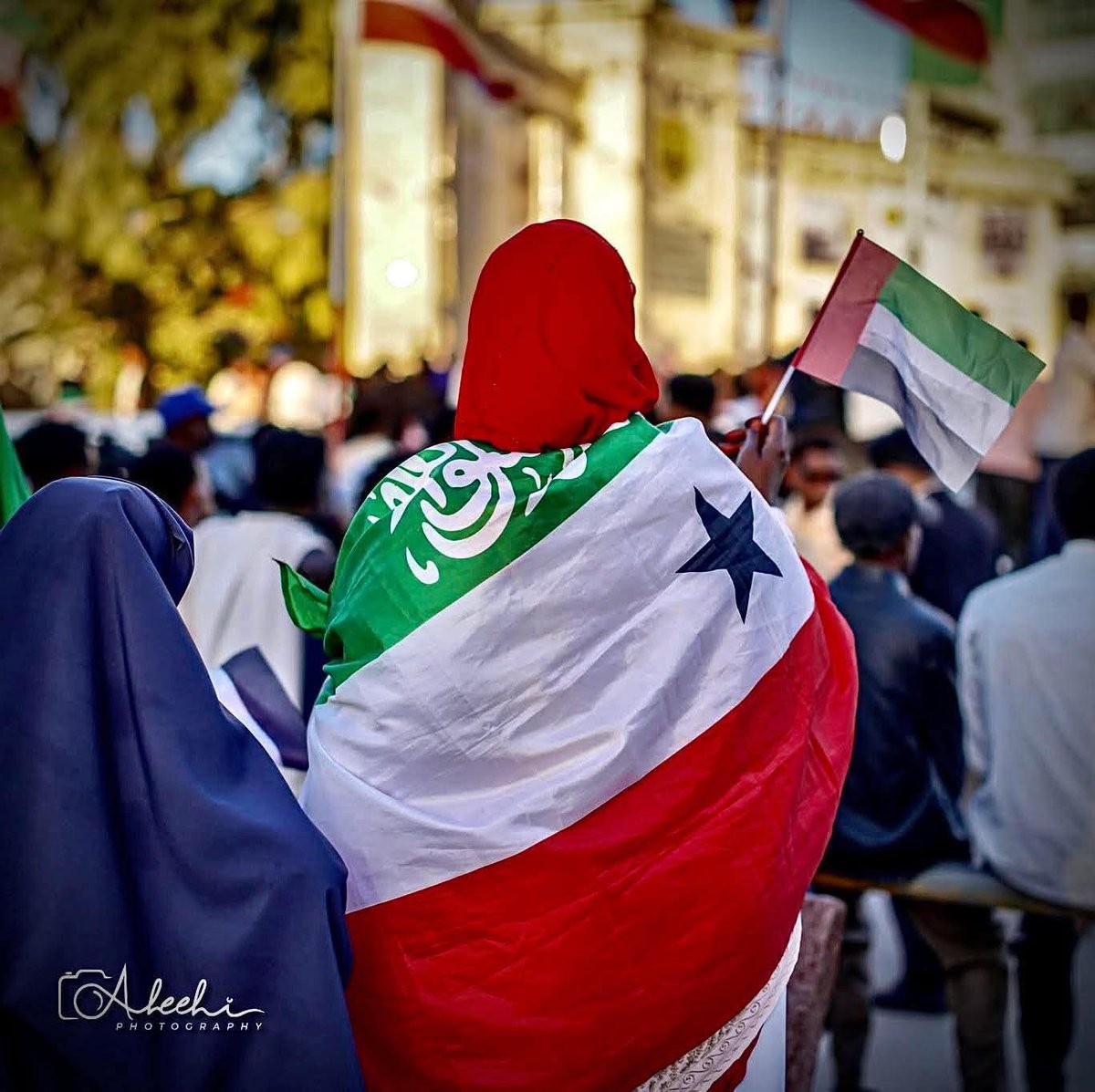 abdirahmandh200's tweet photo. عندما تخلى العالم عنا، كانت الإمارات العربية المتحدة هي الشريك الذي آمن بميناء بربرة واستثمر فيه، وجعله بوابة اقتصادية للقرن الإفريقي. ودعمُها اليوم حقٌ مستحق
@Aakeeda @alsuwaidi_ae @AwadAldarmaki @DrAliAlameri @FormulaRauda @lena0123450 @RheaChartouni @SaifBZayed @Somaliland_30 https://t.co/S8afefi1kg