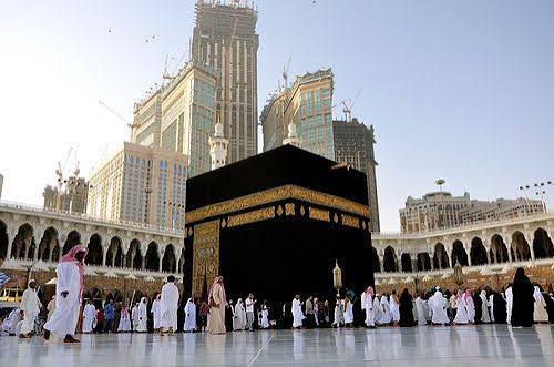 MasterMaliq's tweet image. As a non-Muslim, what comes to your mind when you see the Kaaba?