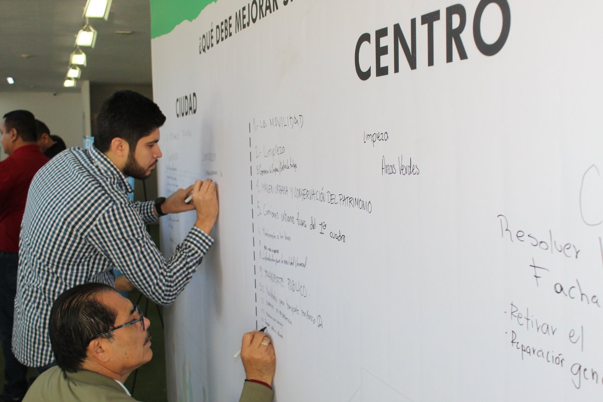 implanculiacan's tweet photo. Ciudad + Centro

Agradecemos a todas y todos quienes formaron parte del Foro de Consulta Ciudadana Ciudad + Centro, sumando ideas y propuestas para el futuro del Centro de Culiacán. ✨ La planeación de la ciudad se construye de manera colectiva.

🌃📑 https://t.co/ItWUbdyuw8