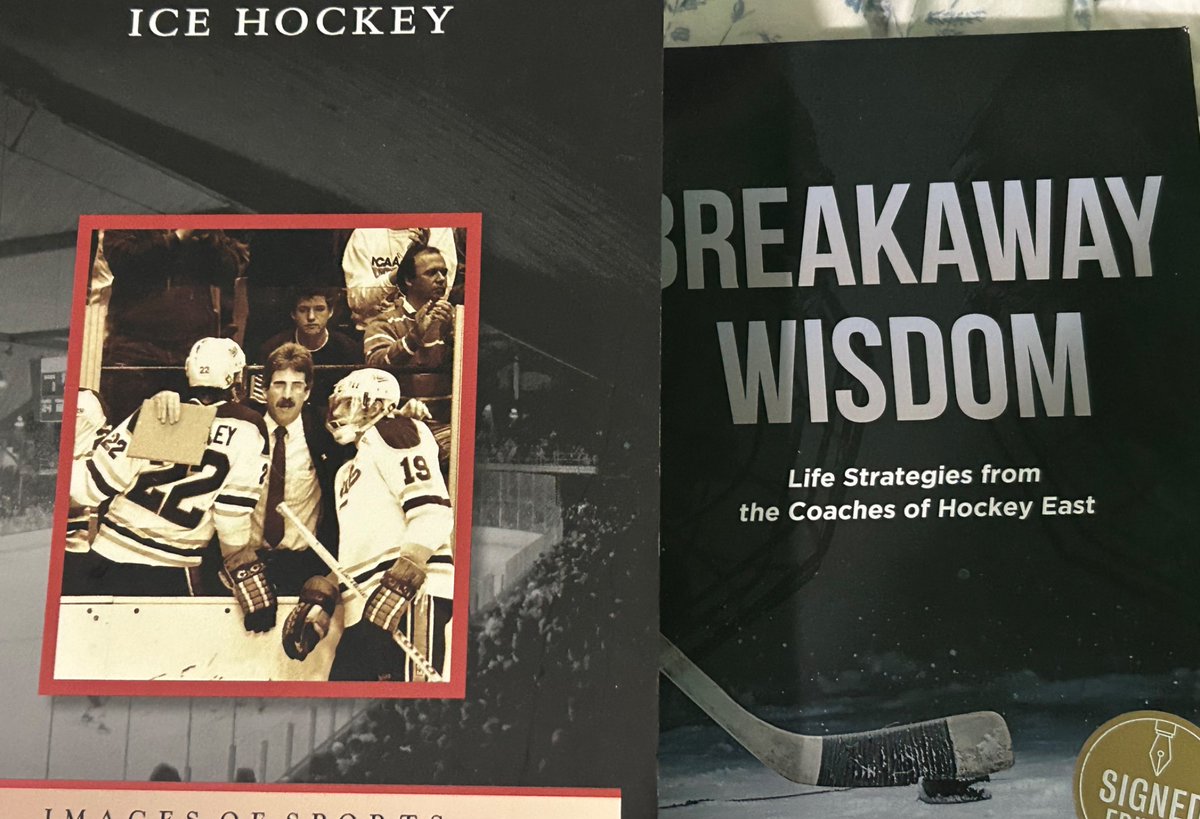 queenmimi2817's tweet photo. Sneak peak at potential future scenes (and research) and hockey highlights in my home. (Even my iphone theme is hockey for my ECHL, NHL, NCAA Division 1 and AHL teams) #hockeyromance
#hockeyfan
#hockey https://t.co/2FURhmJm85