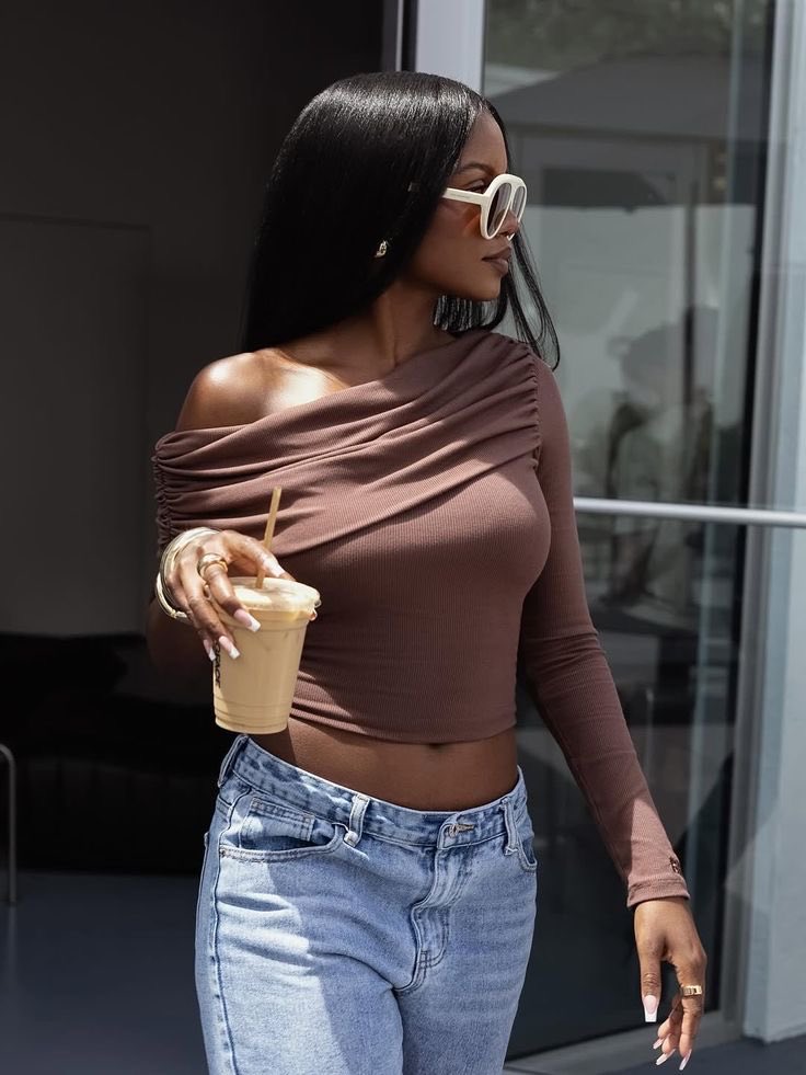 Laura4Chell's tweet image. À star 💫