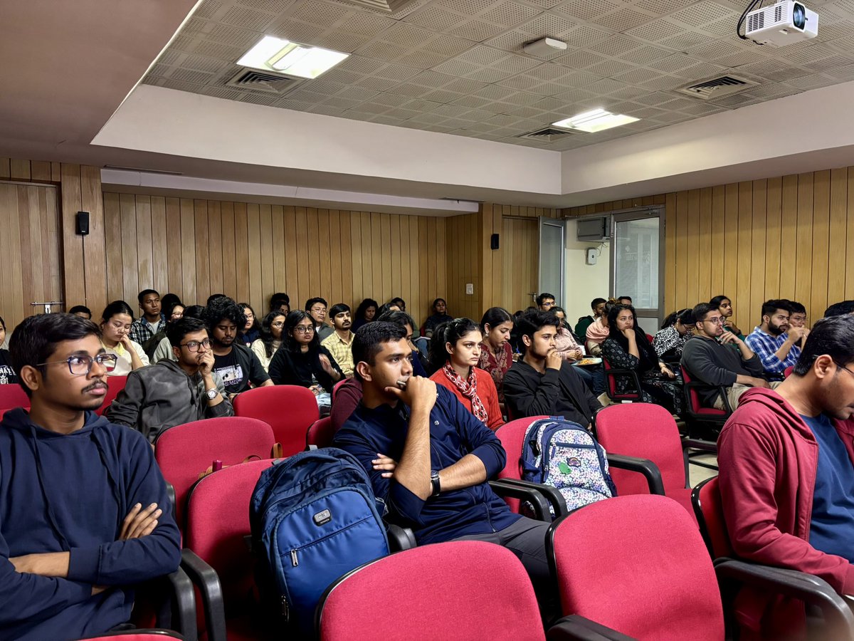 hss_grm's tweet photo. DAY 4 of Pre-GRM workshop session with Dr Mithilesh Kumar Jha was an enriching experience as he discussed strategies to prepare a well-written research paper and other insights on ethics and publishing. 

#iitg #grm2026 #graduateresearchmeet #phd https://t.co/UMrKKgogK6