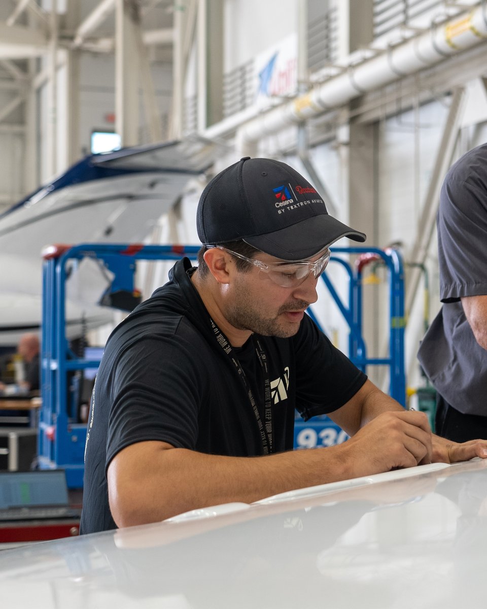 TextronAviation's tweet photo. When plans change, our experts and global service center network have your back.

Our Orlando team brings precise workmanship and personalized care to every visit, so you can take off with confidence on every flight.

Locate your nearest Service Center ➡️ https://t.co/uvaTnKhjm0 https://t.co/K6wc33fRci