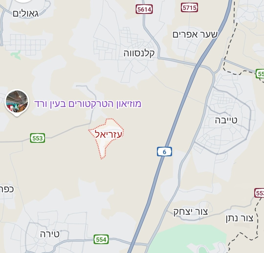 malikalon7's tweet photo. עיניים לקו התפר. כאן במבט מהמושבים לטייבה.
ביקרתי חבר במושב עזריאל, אחד המושבים המוקפים בטייבה, טירה וקלנסווה. כמויות הנשק הלא חוקי במשולש (מעל 20 אלף קנים), רמת העוינות, חדירות החומה ועומס הפשע מחייבים את כולנו להבין שבקרוב (מאוד?) יתפוצץ פה אירוע ענק. תתכוננו. https://t.co/FuPJZ6Nabk
