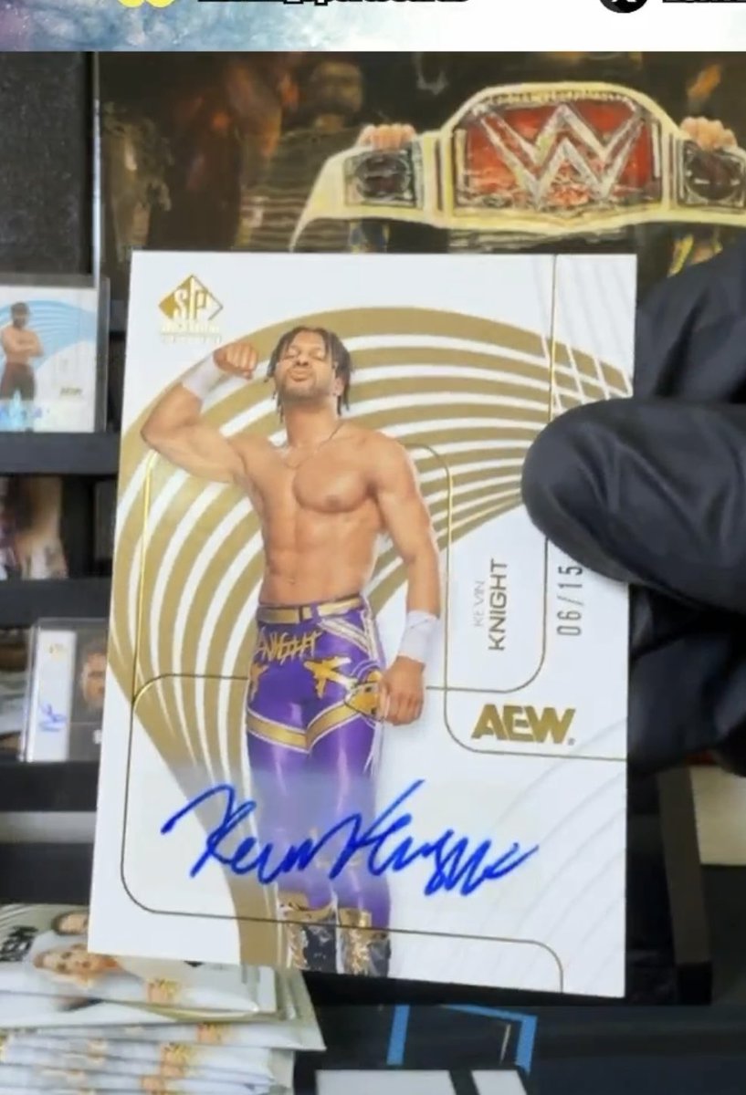 JET! JET! JET! JET! 

Just hit a <a href="/Jet2Flyy/">Kevin Knight ケビン・ナイト</a> Gold/15 <a href="/UpperDeckSports/">Upper Deck</a> AEW SP Signature!

His first autograph card…Great hit! 

No ceiling on this kid!!

#JET
#JETSPEED
#AEW