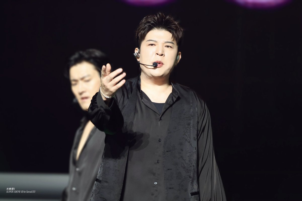 imqqqii17's tweet photo. ʜᴀɪʀᴄᴜᴛ+sᴀʏʟᴇss
#SS10_in_Macau_D3
#SUPERSHOW10 
#SUPERJUNIOR 
#슈퍼주니어 
#Shindong
#申东熙
#シンドン
#신동희 https://t.co/eWa2Kq8r0i