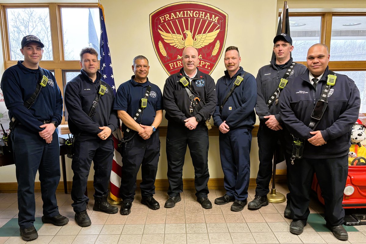 FraminghamFire's tweet photo. 32+ years. Countless rescues.🚒

Today, we salute Lt. Thomas Rinoldo as he retires from the #Framingham Fire Dept. From leading the Tech Rescue &amp; Dive Rescue Teams to protecting our city, his legacy is remarkable. A sincere "Tip of the Helmet" to you, Lt! Enjoy your retirement.🎉 https://t.co/T9NQnZkZf5