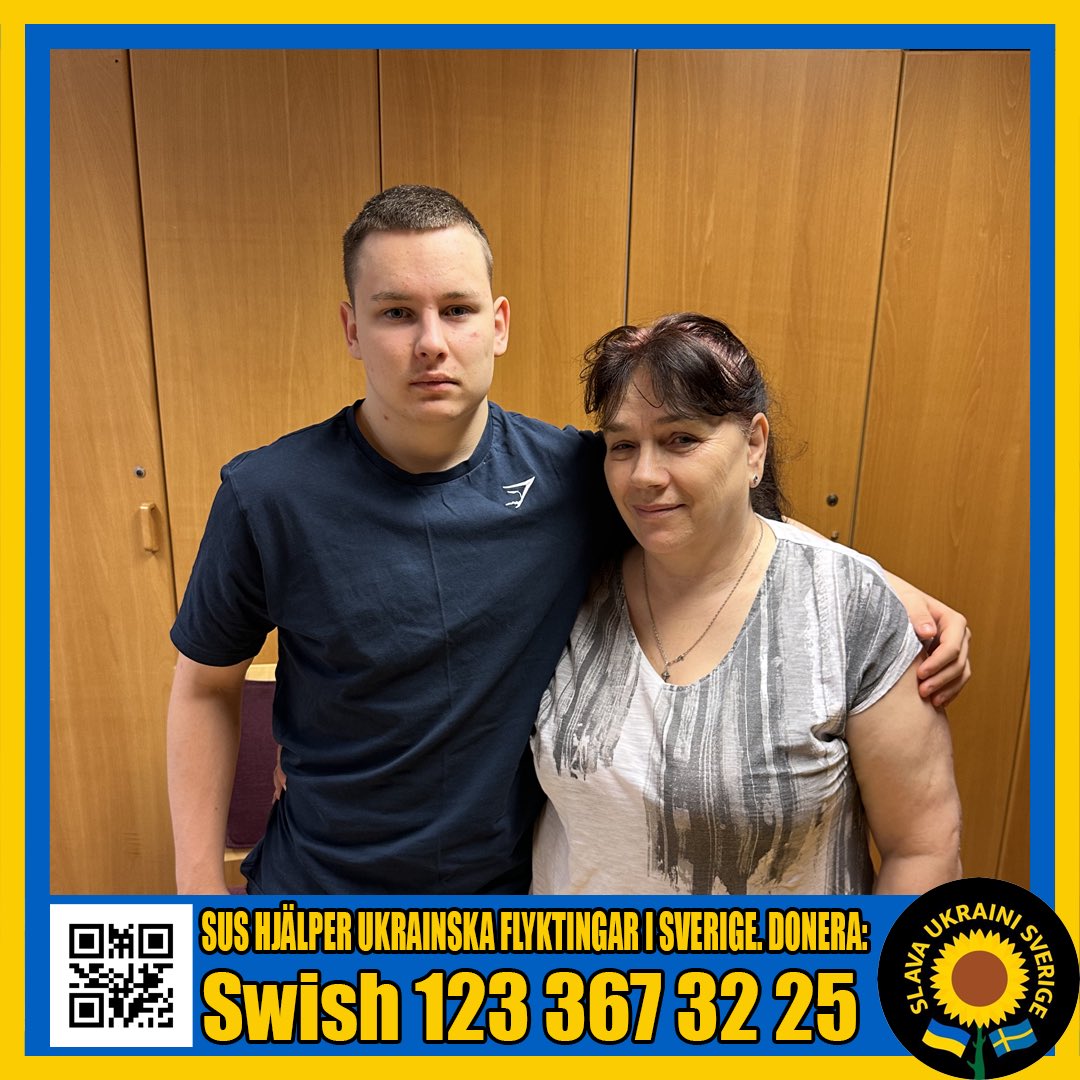 SlavaUkrainiSv's tweet image. Kort #375-376:

”Jag är 16 år, tränar brottning som jag satsar hårt på.”

”Bor med min mormor, vi är från Charkiv.”

”Sverige har bra skola och ekonomi. Största problemet är de jättelånga väntetiderna i vården. Jag skadade min fot och ben, men har inte ens fått röntga det ännu.”