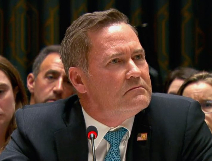 عاجل:

( امريكا تصعد الان ) 

بعد هدوء دام 24 ساعة … الان المندوب الامريكي في مجلس الامن يُلقي خطاب شديد اللهجة ضد إيران 

-تم توثيق انتهاكات ايران 
-نظام ايران 
-نقول لإيران كفى
-افعال ايران لا تشير إلى استعدادها للحوار
-ايران شنت هجمات ضد الامريكيين