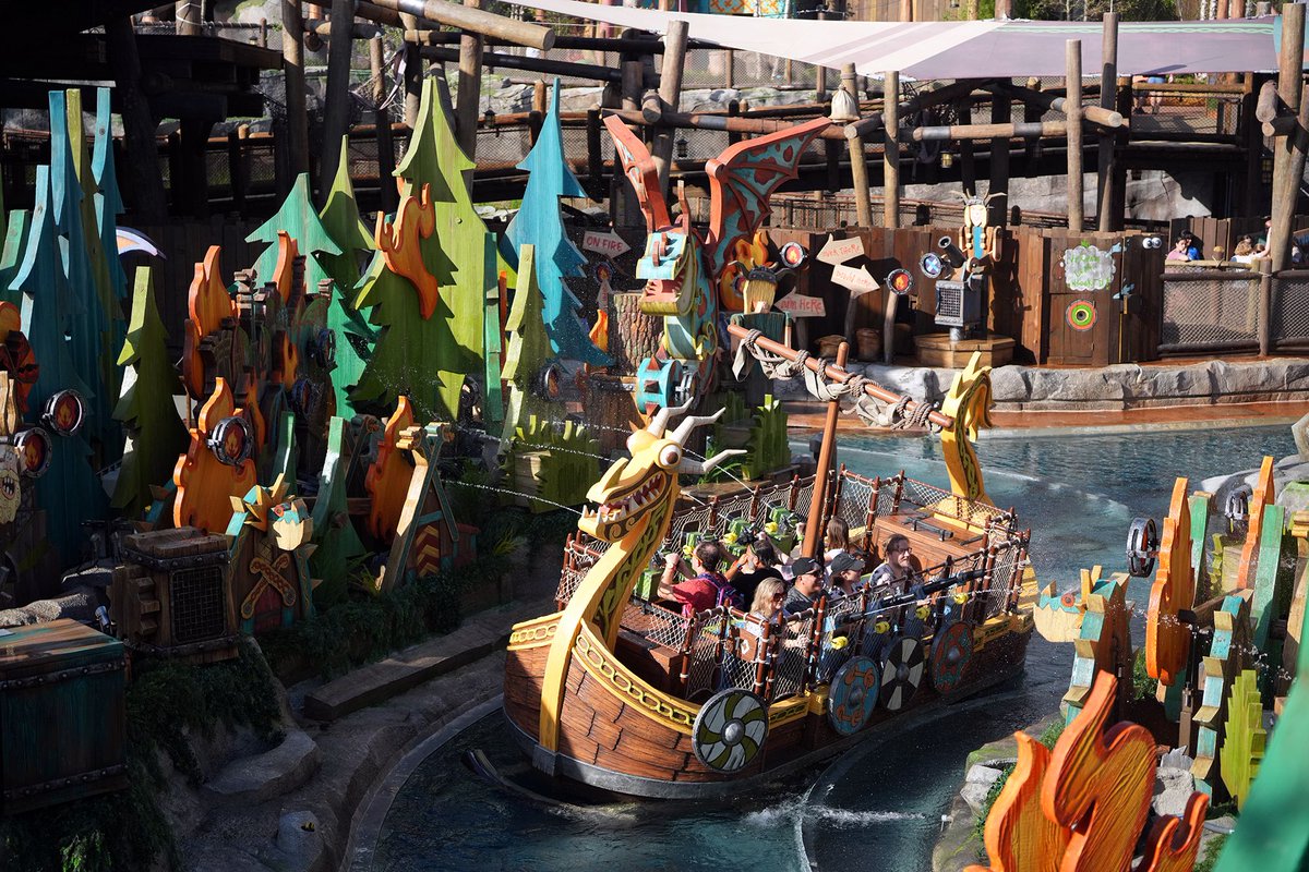 Inside Universal tweet media