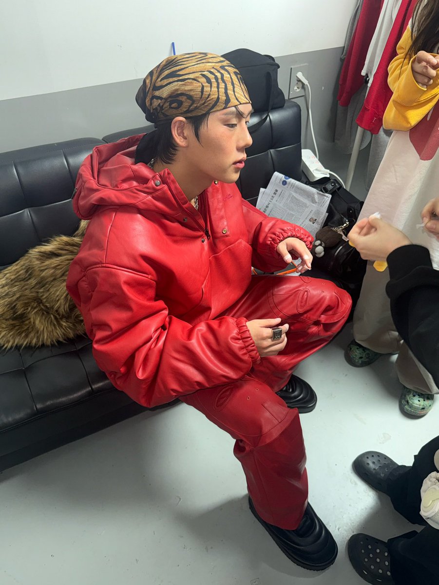 jooheon lovers club tweet media