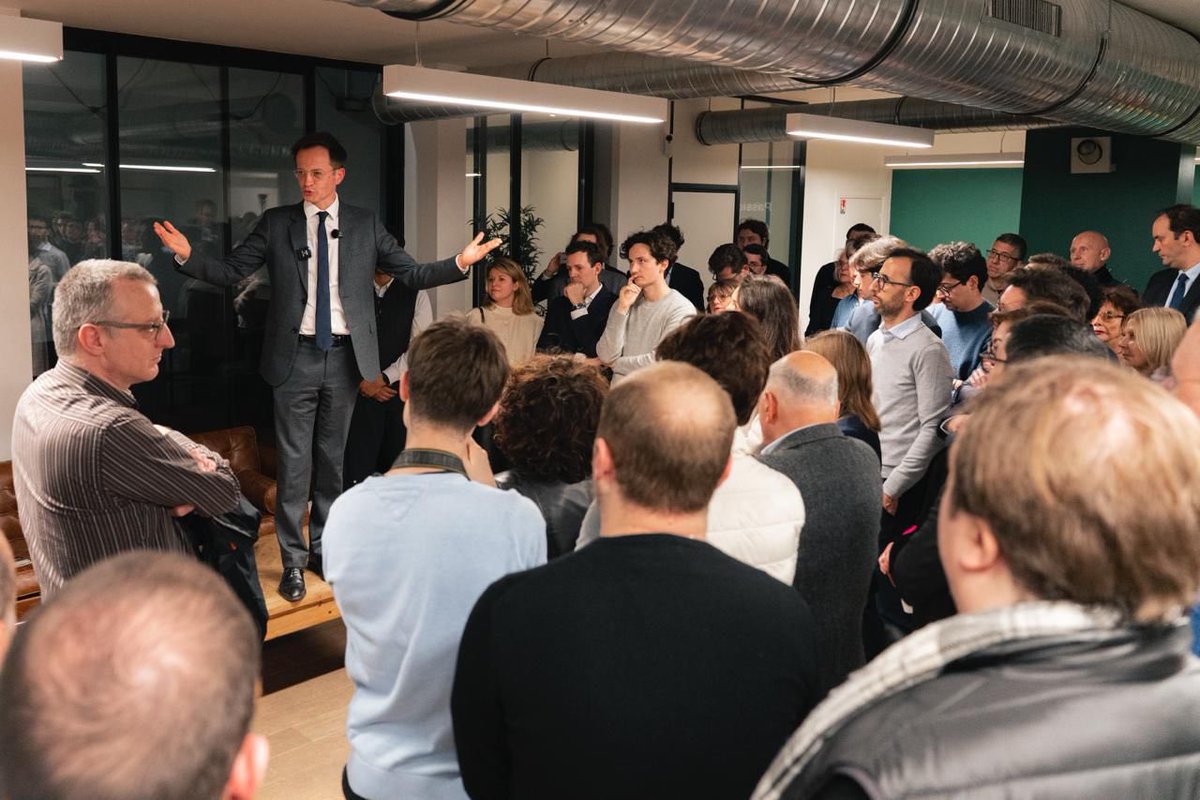 pybournazel's tweet image. 🚀 Moment convivial ce soir au QG. 

✊ Je suis entouré d’une solide équipe de campagne qui porte les valeurs de Paris et le meilleur projet. 

Nous allons convaincre et gagner !