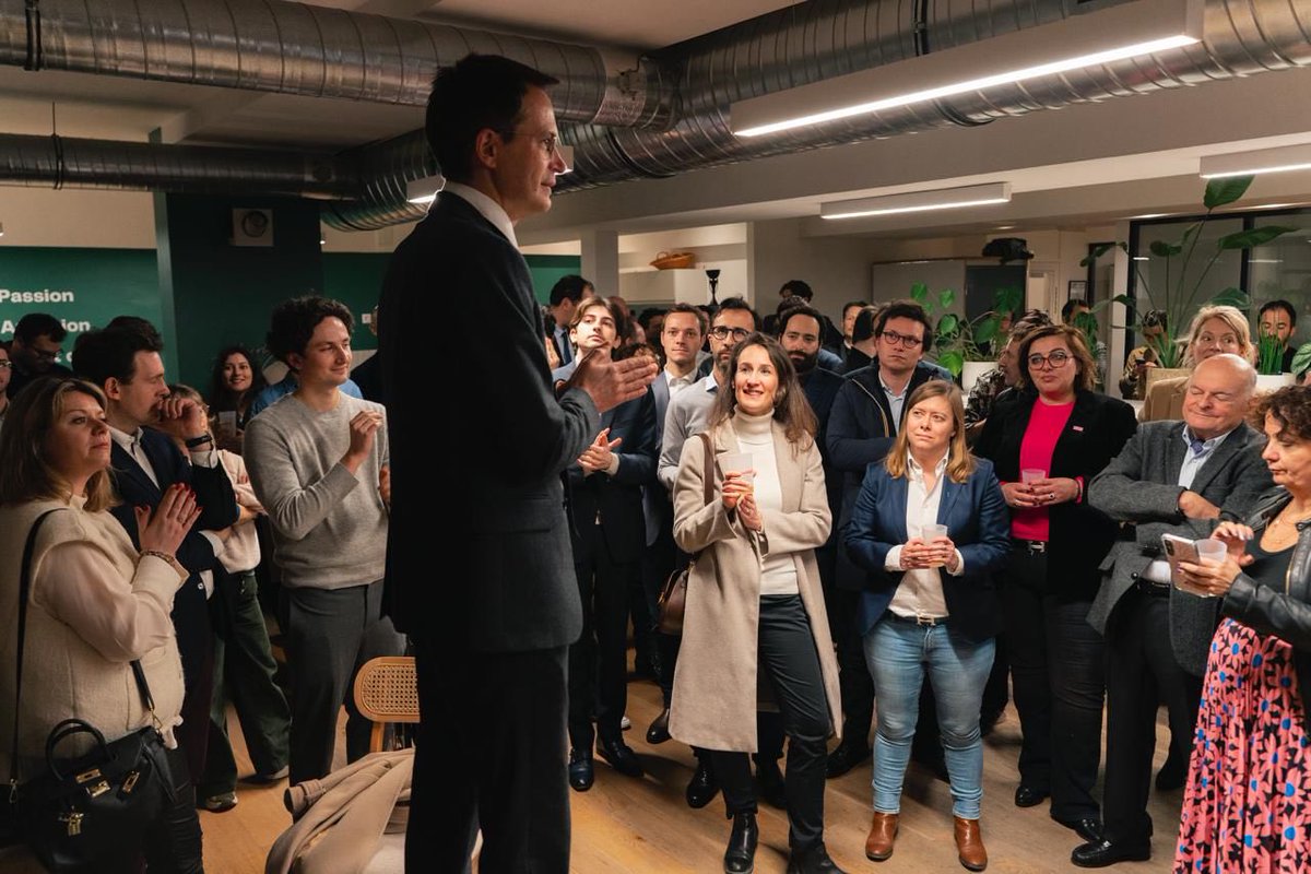 pybournazel's tweet image. 🚀 Moment convivial ce soir au QG. 

✊ Je suis entouré d’une solide équipe de campagne qui porte les valeurs de Paris et le meilleur projet. 

Nous allons convaincre et gagner !