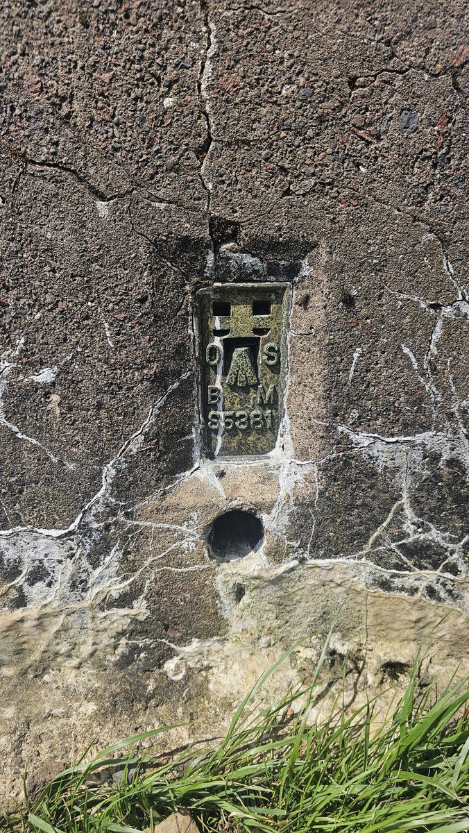 Trig Point 265 ✅ – Sheffield Farm, Colne
Built in 1949 for £9 at 338m, this trig is dwarfed by the impressive Walton’s Monument. Its base is an ancient monolith thought to date back to the Dark Ages — history layered on history. Visited July 2025 #allthetrigpoints #trigpillar