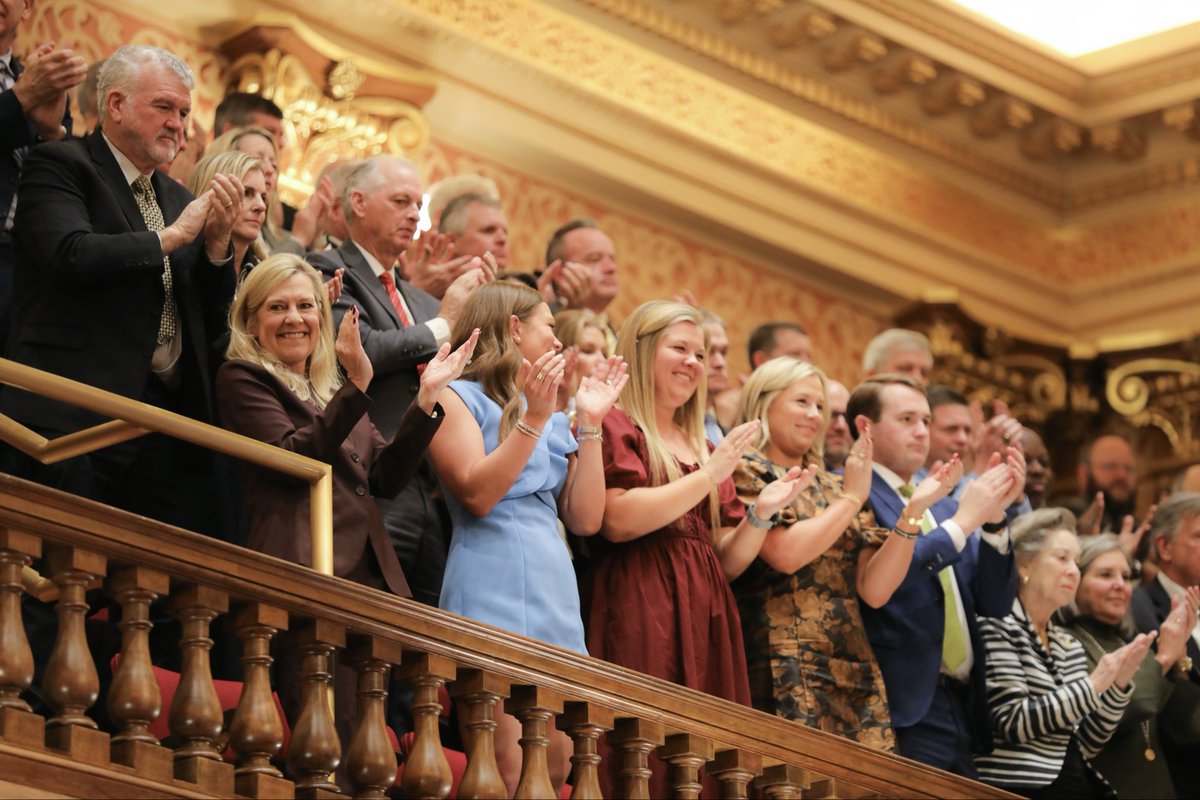 GovKemp's tweet photo. It was my distinct privilege to address the General Assembly this morning and deliver my final State of the State speech as Georgia's governor. 

My family and I have been honored to serve our fellow Georgians these last 7 years, and we look forward to finishing the race and delivering on promises again this year!