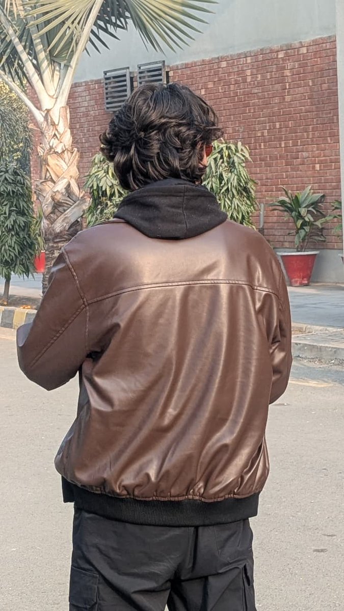 aleesikhawat007's tweet image. Silence speaks louder than words 🤍

#aleesikhawat007 #minimalstyle #calmvibes #ootd #fashiondaily