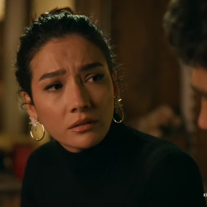 sarahmassil's tweet image. She is confident woman,she faced him and didn't use the baby! She asked for divorce and was ready to be a single mother! He uses the baby for keeping her though he has no excuse since she set them free!!!! #SerMel #HalefKöklerinÇağrısı