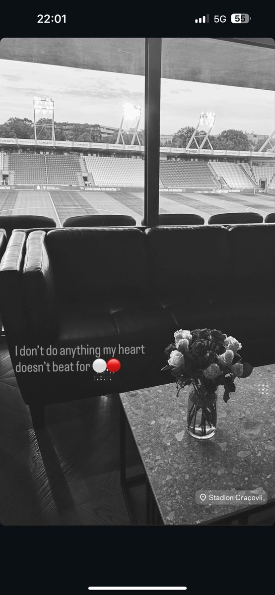 O co chodzi
Ktoś mi wytłumaczy? 
Zdjęcie z instagrama Murata Colaka