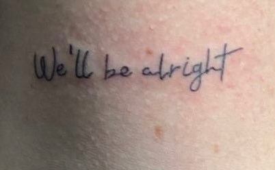 lvseilish's tweet photo. Ya que vuelve el amor de mi vida (Harry Styles) es momento de presumir de tatu #HarryStyles https://t.co/8EihXMVZvN