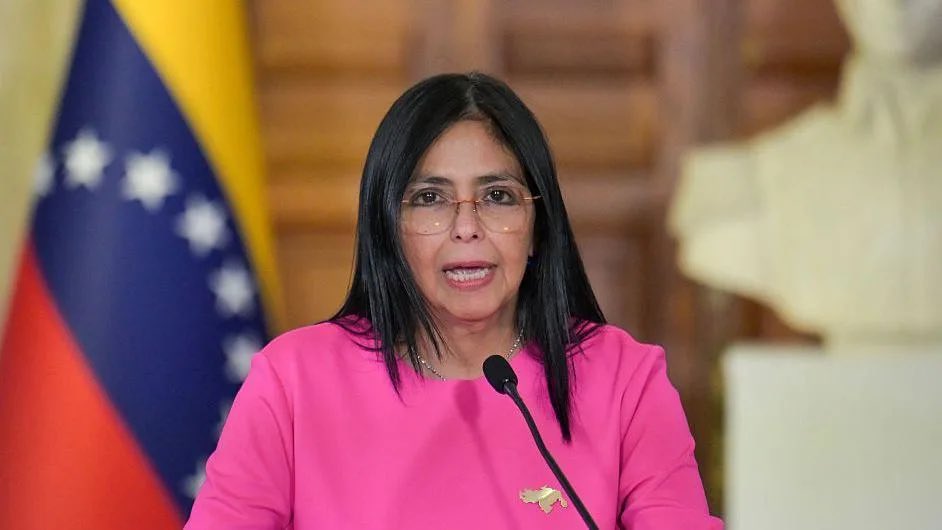Presidenta (E) Delcy Rodríguez crea el Fondo de Protección Social para mejorar el ingreso de los trabajadores y  el Fondo Soberano de Servicios  Asimismo  se crea una plataforma tecnológica para garantizar transparencia en el manejo de los fondos