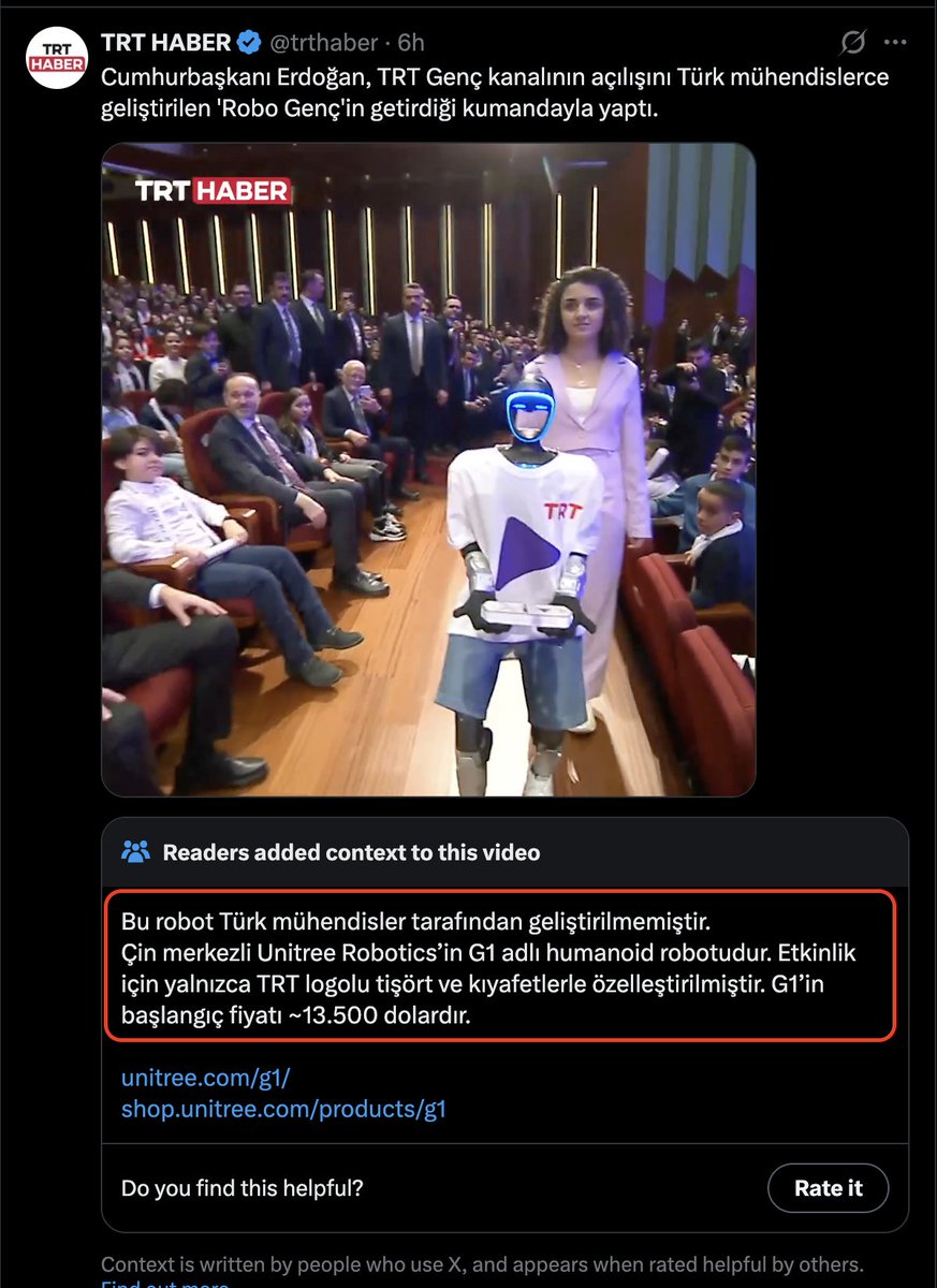 Keşke Robotun elindeki kumanda değil de, ROBOTUN KENDİSİNİ üretip öyle şov yapsaydınız!