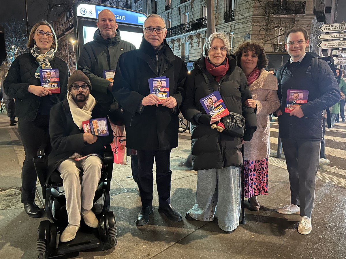 SCHAMPRIGAUD's tweet photo. A #paris15 nous échangeons chaque jour avec les parisien-nes
Les attentes sont claires : un maire intègre, compétent, pouvant rassembler sans diviser bref @pybournazel et son projet
Excellent accueil ce soir à #Boucicaut 🔥
@CatherineIbled @DgCourtois @AlexiaGermont @PYB_Paris15 https://t.co/uCe86uApv2