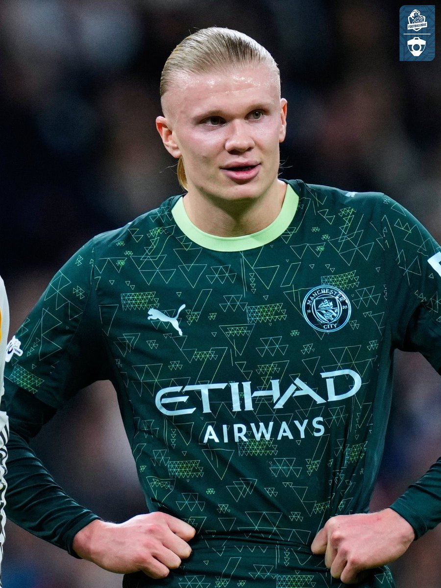 Footballogue's tweet image. 🚨🚨 𝗟𝗘 𝗥𝗘𝗔𝗟 𝗠𝗔𝗗𝗥𝗜𝗗 𝗘𝗧 𝗙𝗟𝗢𝗥𝗘𝗡𝗧𝗜𝗡𝗢 𝗣𝗘𝗥𝗘𝗭 𝗥𝗘̂𝗩𝗘𝗡𝗧 𝗗𝗘 𝗥𝗘𝗖𝗥𝗨𝗧𝗘𝗥 𝗘𝗥𝗟𝗜𝗡𝗚 𝗛𝗔𝗔𝗟𝗔𝗡𝗗 𝗖𝗘𝗧 𝗘́𝗧𝗘́ ! 🤍

Imaginez un duo Mbappe - Haaland 🤩

(@Plettigoal)