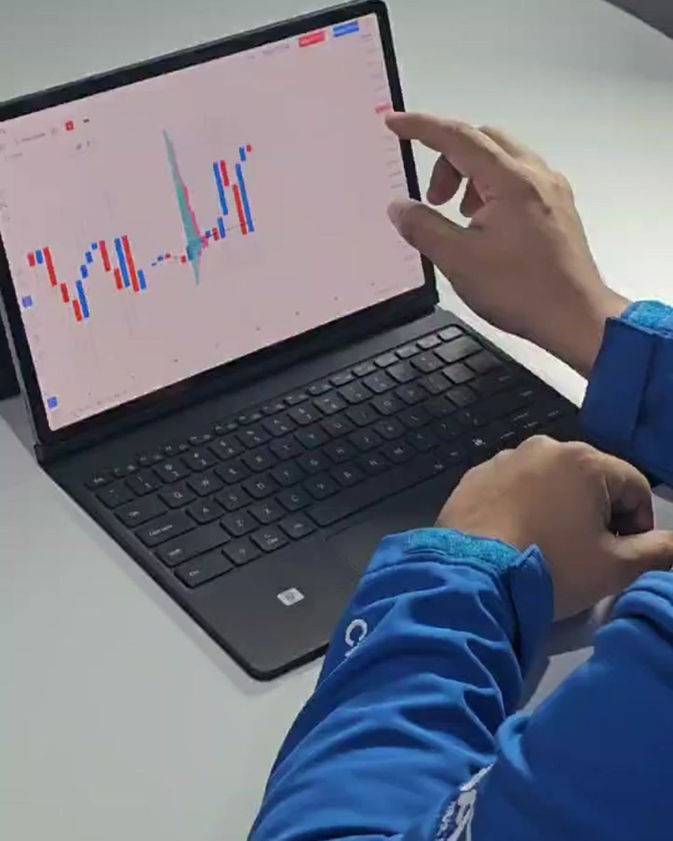 CARLOS POMPA | Actitud Millonaria tweet media