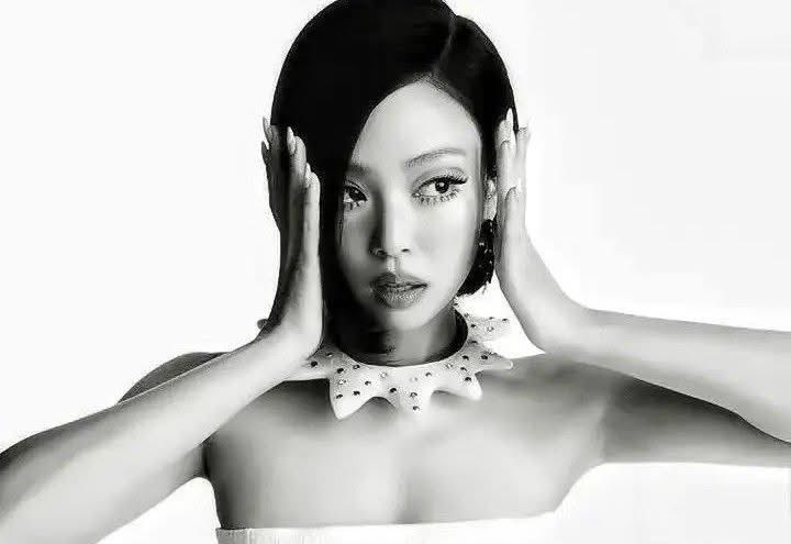 PopBase's tweet image. Happy 30th birthday to the beautifully talented JENNIE of BLACKPINK.

Crowned as the Top Idol of 2025 by Forbes Korea, the IT girl has solidified her status as a trailblazer and one of the leading figures in Korean culture, with ventures and accomplishments spanning music,…