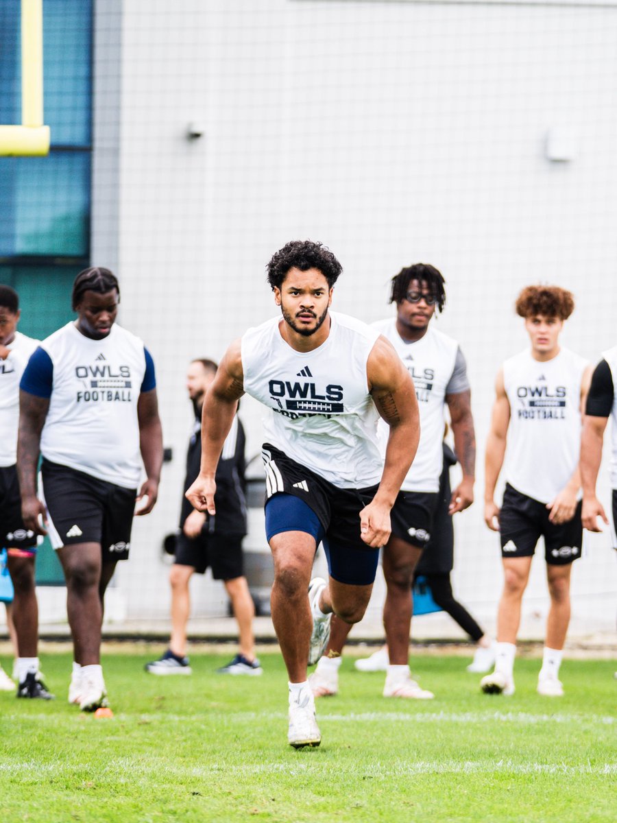 FAUFootball's tweet image. Setting the standard.

#WIP🏝️