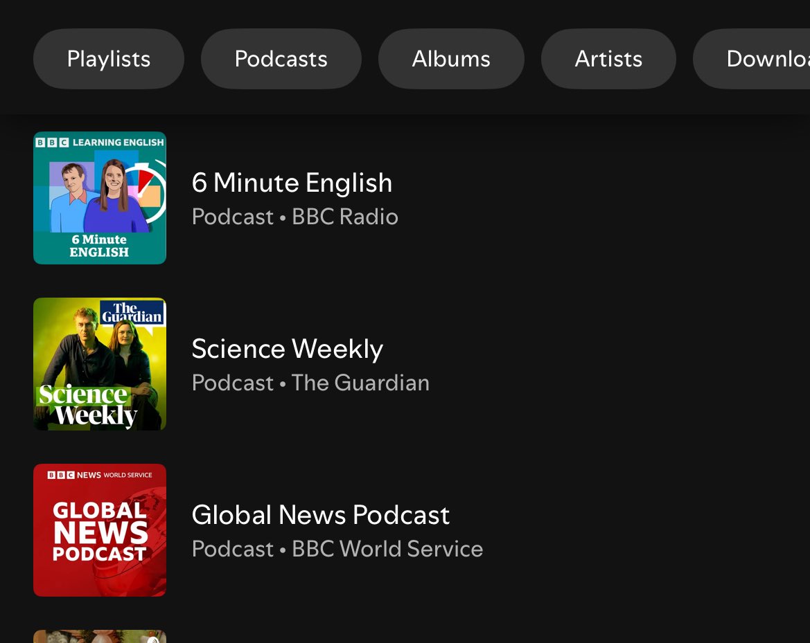 linoge83's tweet photo. hem trafikteyken, iş yaparken vs. arkada ses olsun hem de listening pratiği falan olsun diye şu podcastleri dinliyorum günlük. iyi kötü gündem takibi de oluyor. spotify’ı tek kullanma sebebim. https://t.co/CpnXJoelbU