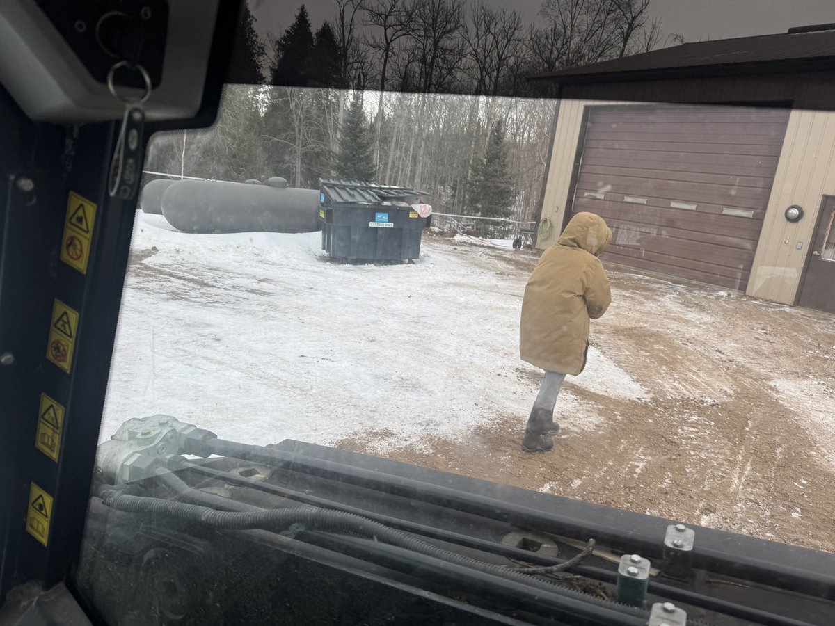 torahbear's tweet photo. Today, on Good Morning Choring:..
The march of January.
A view of the pen.
Loaded wheel.
Letโs Go!
#Beartaria #homesteading #diy #gardening #guineas #chickens #countryliving #family #cow #coworker https://t.co/FkaqlRqYyi