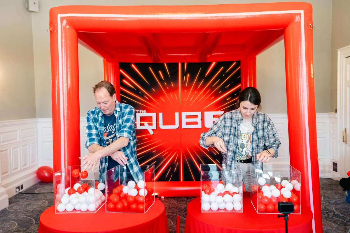 teambuilding_co's tweet image. 🧠🔍 Beat The Box is fast, fun and totally addictive!
Teams race to solve clues, crack codes and beat the clock — perfect for collaboration and quick thinking. 🎯
Who would be your team’s secret weapon?
Tag them 👇
#BeatTheBox #TeamChallenge #CorporateFun