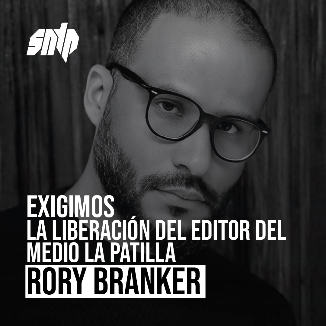 Rory Branker, detenido el 20/02/25. Editor  <a href="/la_patilla/">La Patilla</a> . Ha estado en desaparición forzosa en dos oportunidades. Lo tuvieron preso en El Helicoide, en Zona 7 y ahora está en Tocorón.
Imputado por los delitos de traición a la patria, financiamiento al terrorismo y conspiración