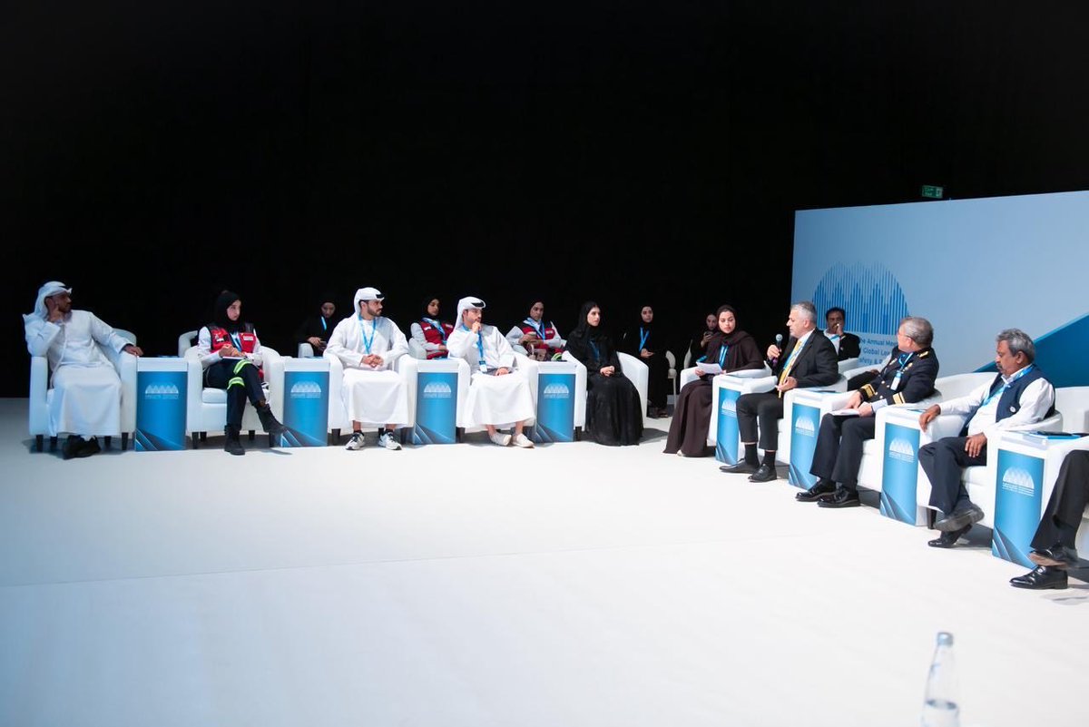 At the Global Safety Summit 2026, Dubai Youth Council hosted an international youth dialogue with global safety leaders, with the participation of Suhail Bin Kalli from #Dubai_resilience_center , highlighting youth’s role in community readiness, crisis management and AI.