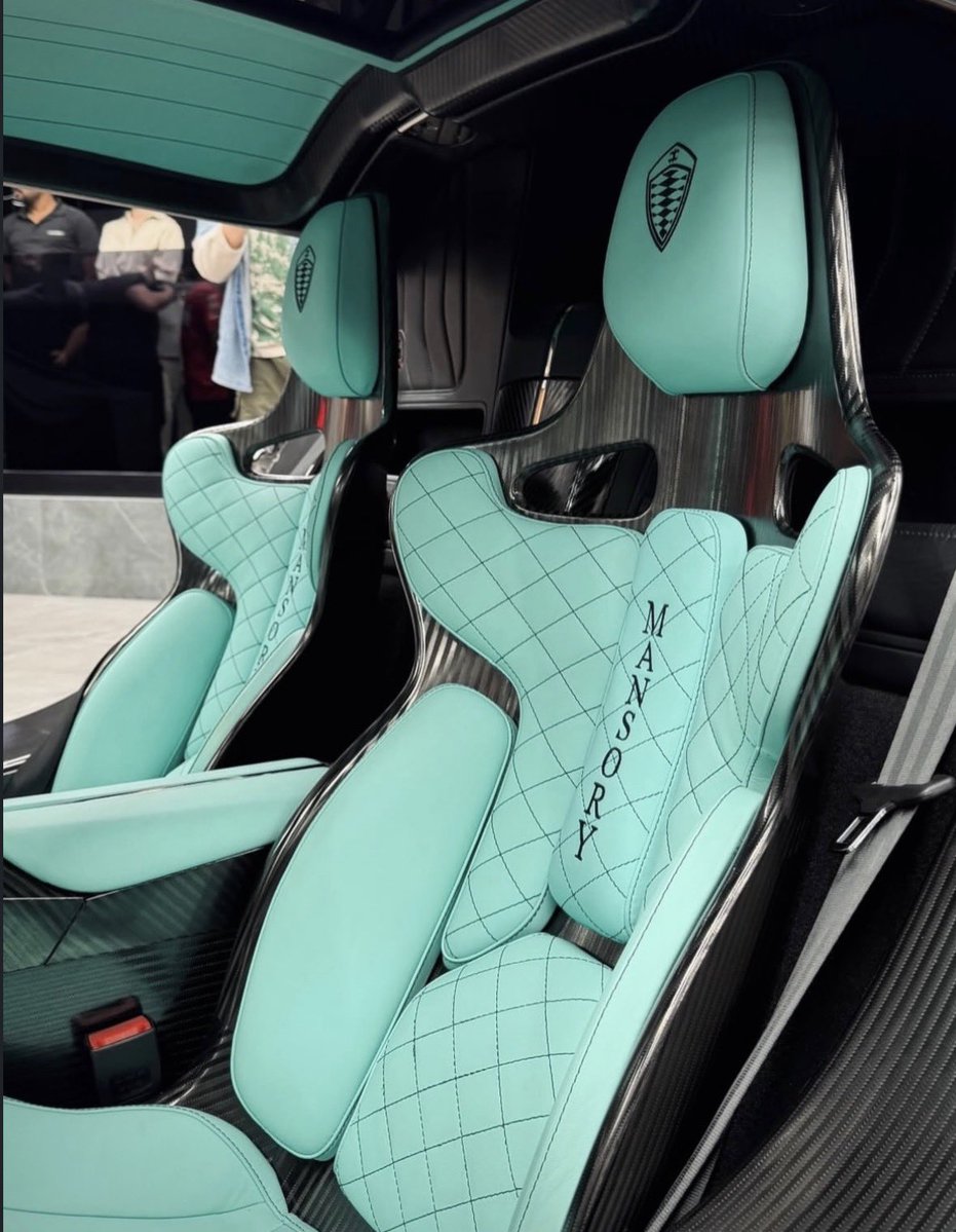 CarSighting's tweet image. This is not a drill, Mansory got their hand on a Koenigsegg Jesko. 

I repeat : this is NOT a drill !!!!!!