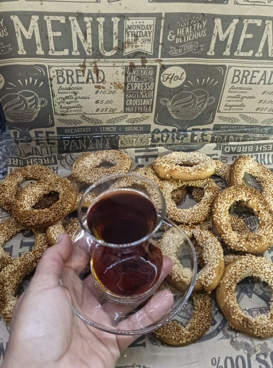 Tüm becerikliliğim üstüm de yine  😇
Miraç kandiliniz mübarek olsun 🤲 
#MiraçKandili  ☕🤍