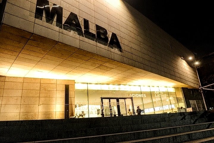 A finales del siglo XIX y principios del XX, el crecimiento del golf en Argentina requirió una organización centralizada para estandarizar handicaps y reglas. Fue entonces que el 3 de septiembre de 1926, se fundó la Asociación Argentina de Golf (AAG),...