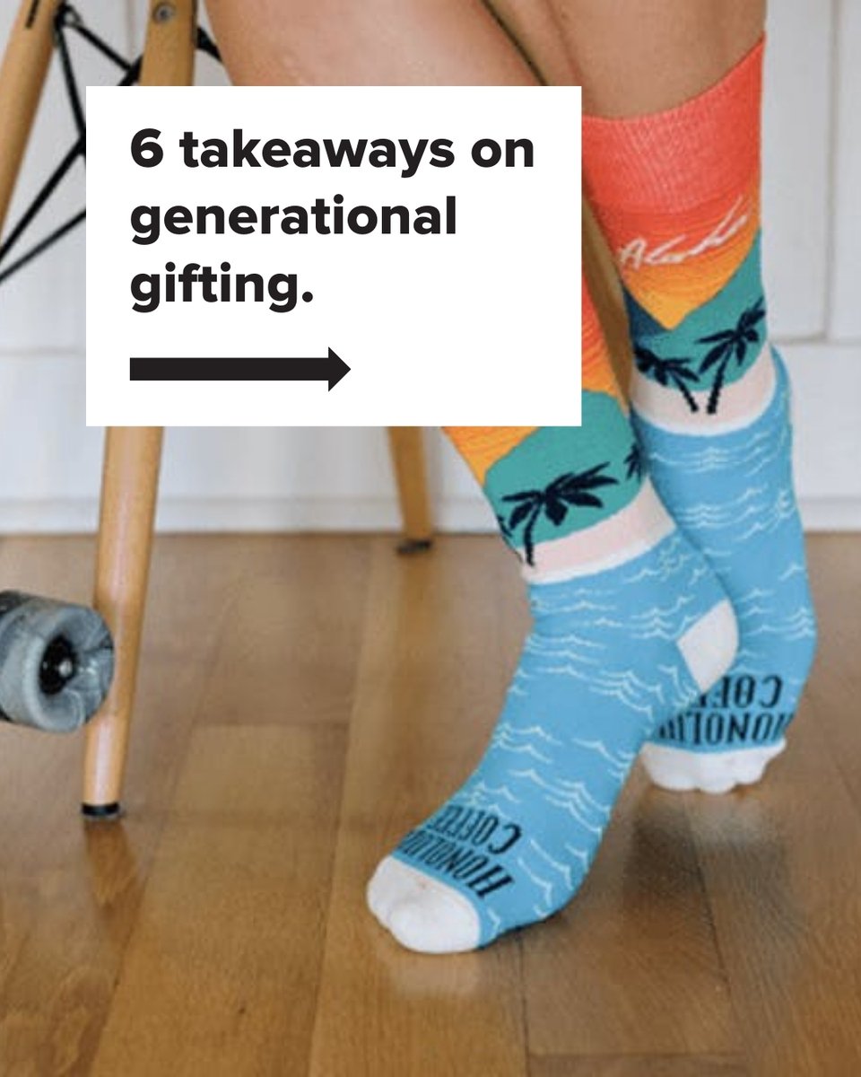SockClub's tweet image. Stop sending the same promo products to everyone 🚫
Gen Z: Wants "merch" (not promo), sustainability, retail quality 
Millennials: Eco-everything, 93% believe promo works 
Gen X/Boomers: Quality utility, Made in USA
Full data: hubs.ly/Q03-f5Ps0
#BrandedMerch #MarketingData