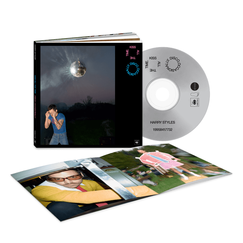 hsdaily's tweet image. Sneak Peak at the 'Kiss All The Time. Disco, Occasionally' CD Casebook. 

Out March 6. 
Pre-order now: hstyles.co.uk