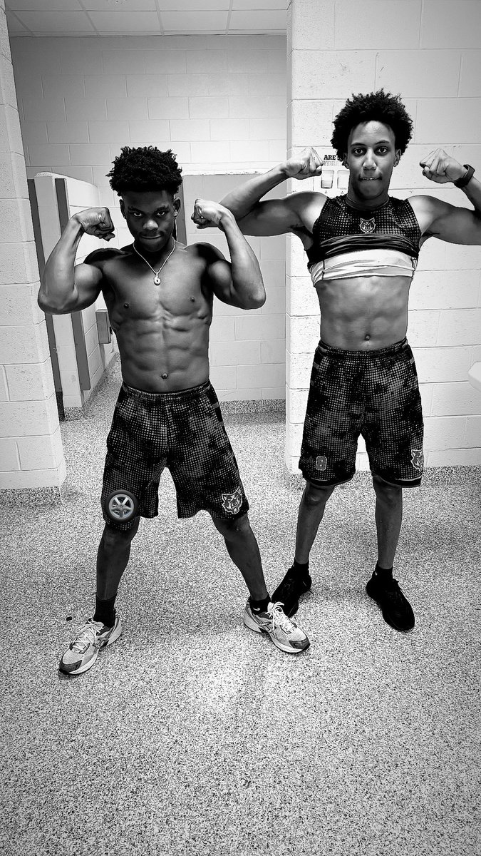 𝓇ℴ𝓊𝓉ℯ 𝓇𝓊𝓃𝓃ℯ𝓇 ／ 𝓇𝒷 | tweet media