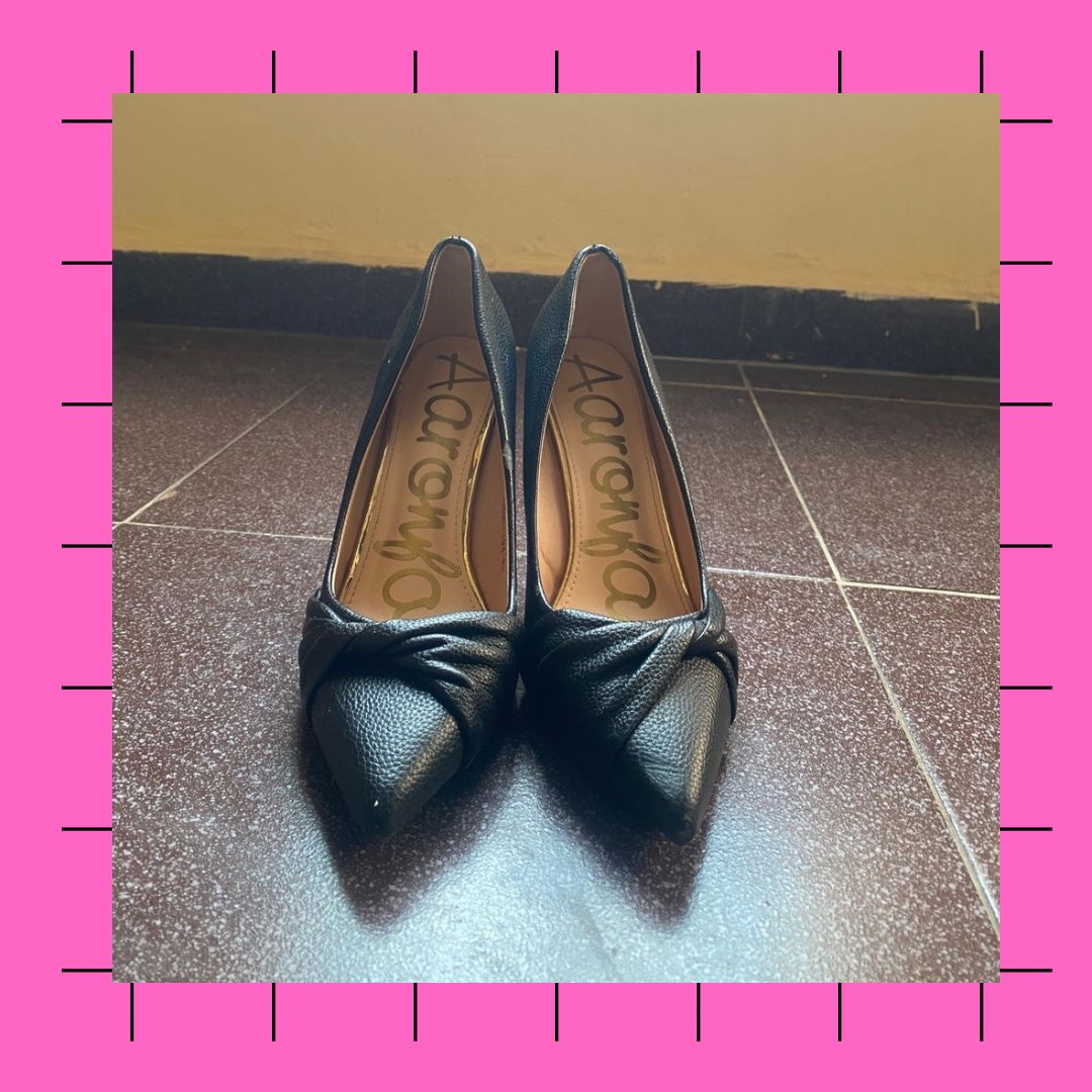 t2declutter's tweet image. Black court shoes
Size: 40/41
Price : N30,000
Condition : preloved (worn twice, still in good condition) 

Location : Abule Egba, Lagos