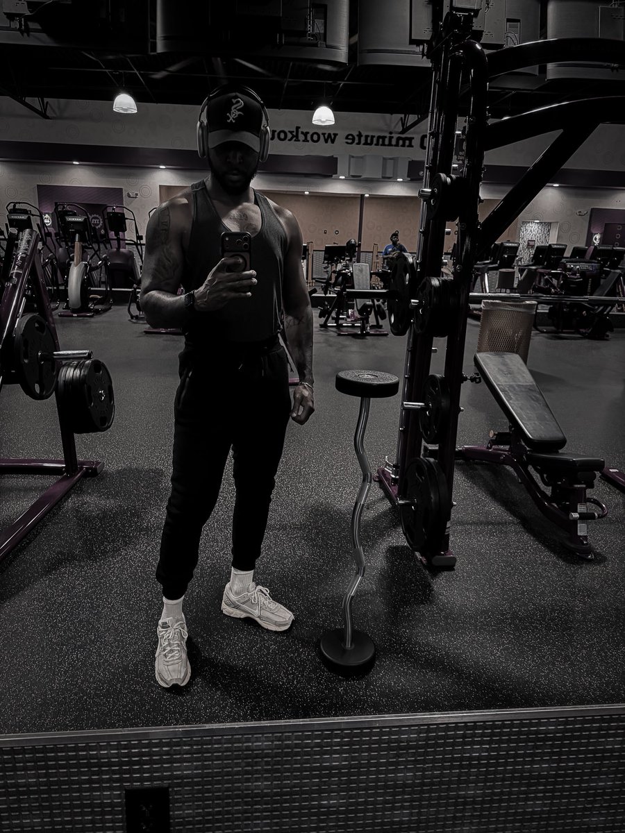 🆂🅼🅸🆃🅷 🏴‍☠️🌪🏁 tweet media