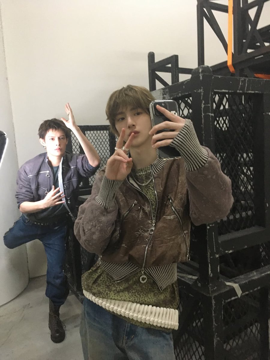 Juhoon tweet media