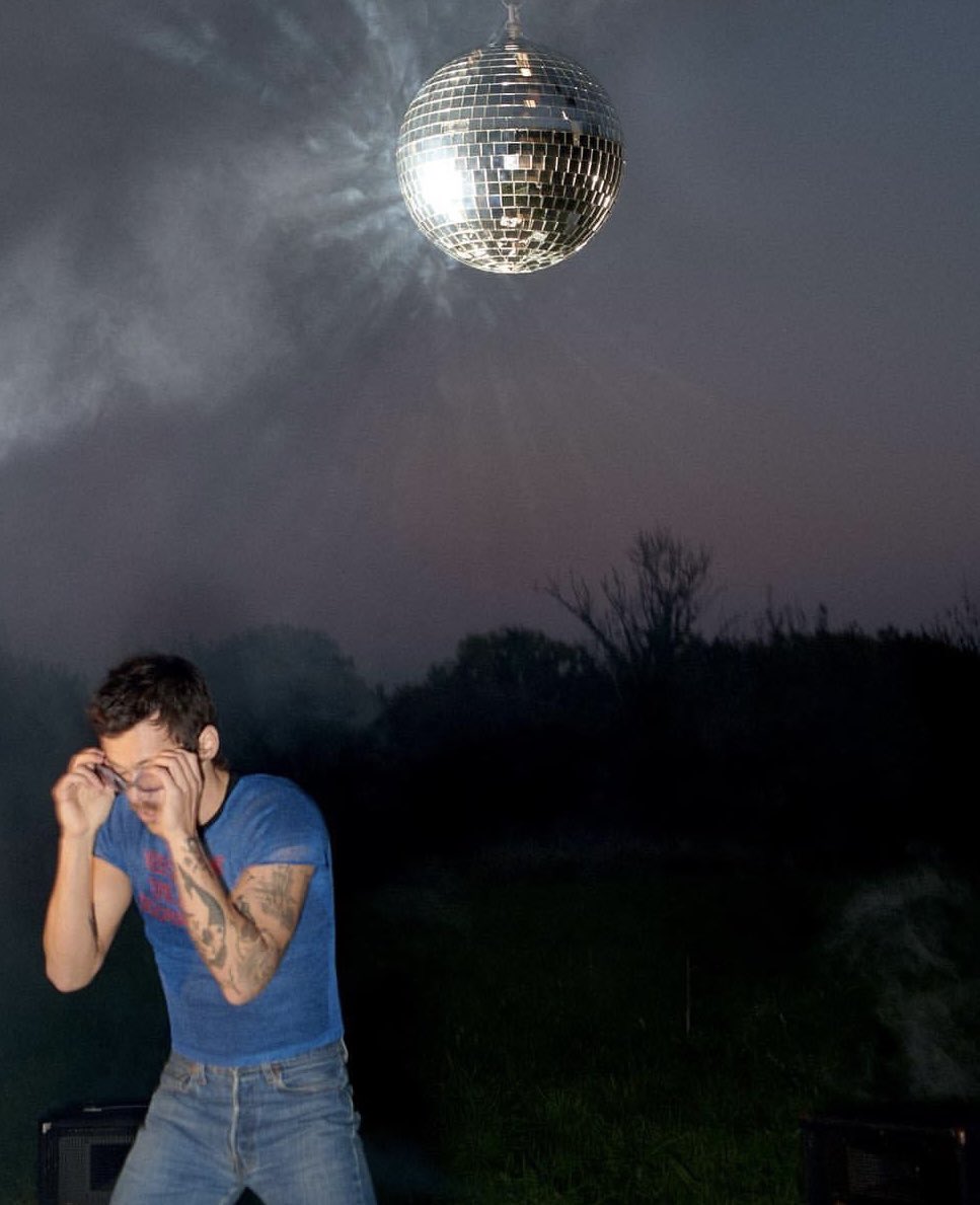 harrysbrasil's tweet image. 🚨O novo álbum do Harry Styles,“ Kiss All The Time. Disco, Occasionally” possui 12 músicas e produção executiva de Kid Harpoon.