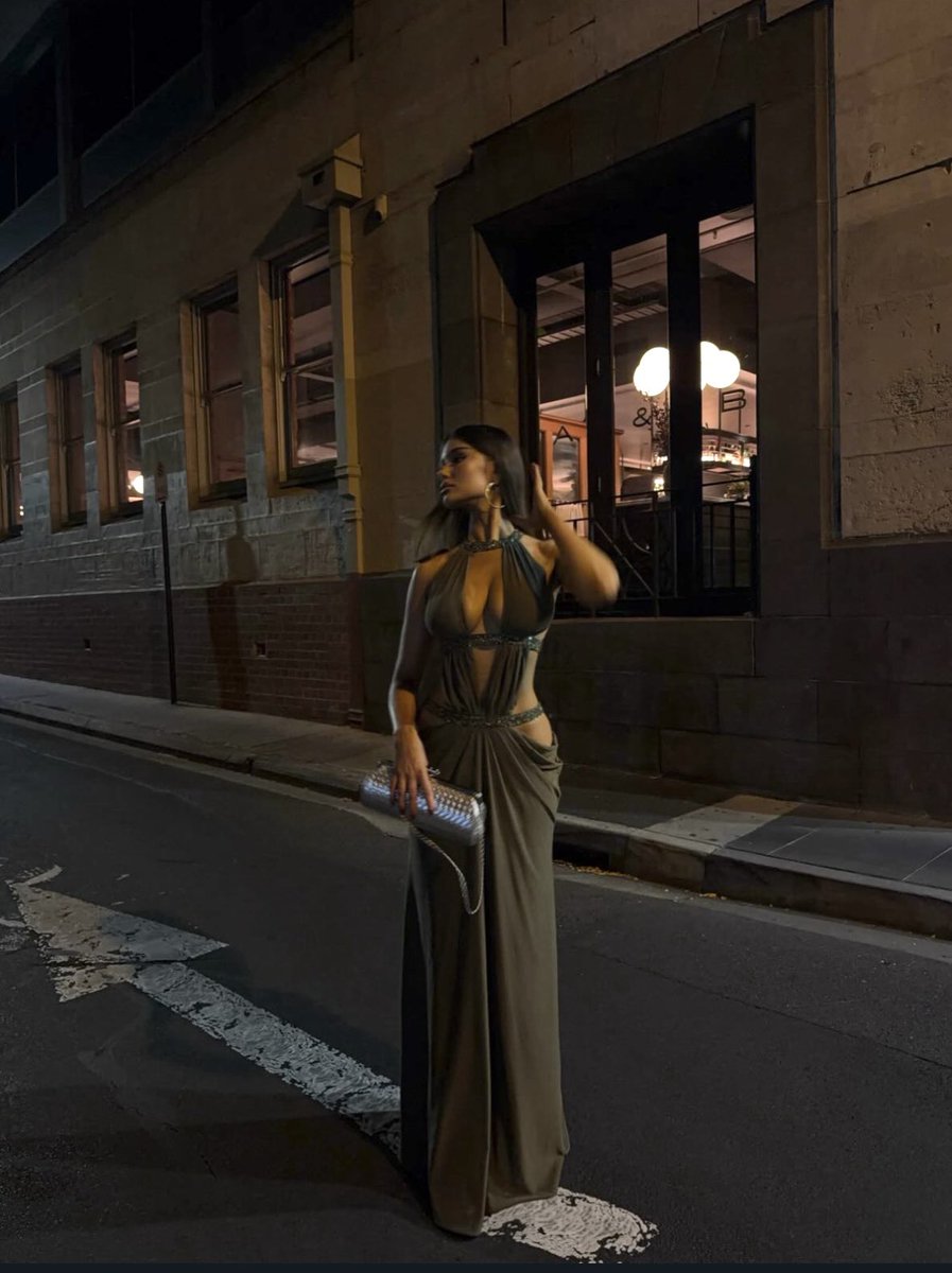 Zara | pause | tweet media